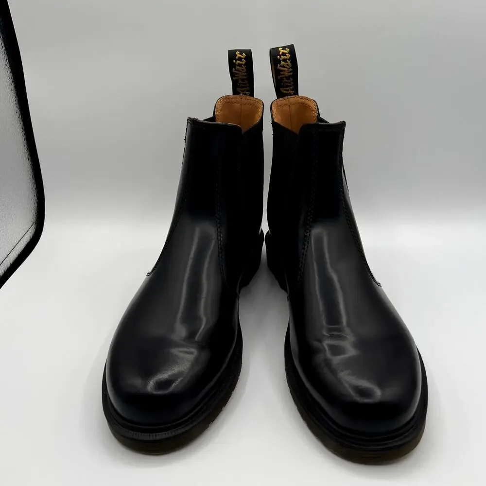 DR. MARTENS 2976 Smooth Leather Chelsea Mens Boots